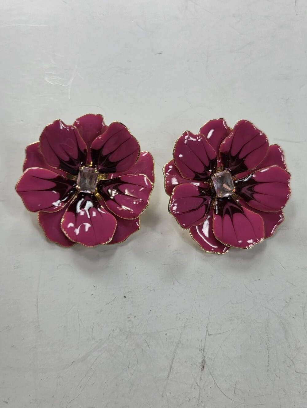 allenCOCO big pink enameled flower petal pierced earrings gold tone rhinestone